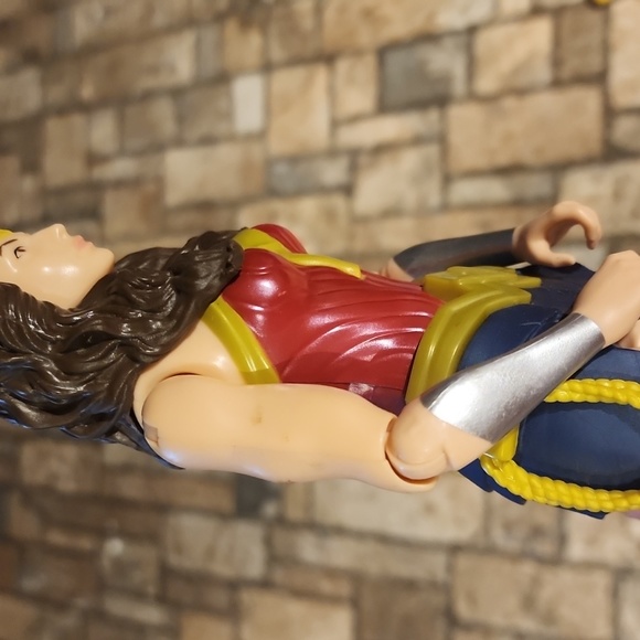 Wonder Women 12 Inch Action Figure Mattel DC Cómics Justice League 2015 - Picture 3 of 3